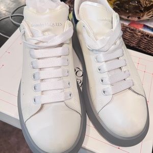 Alexander McQueen size 43